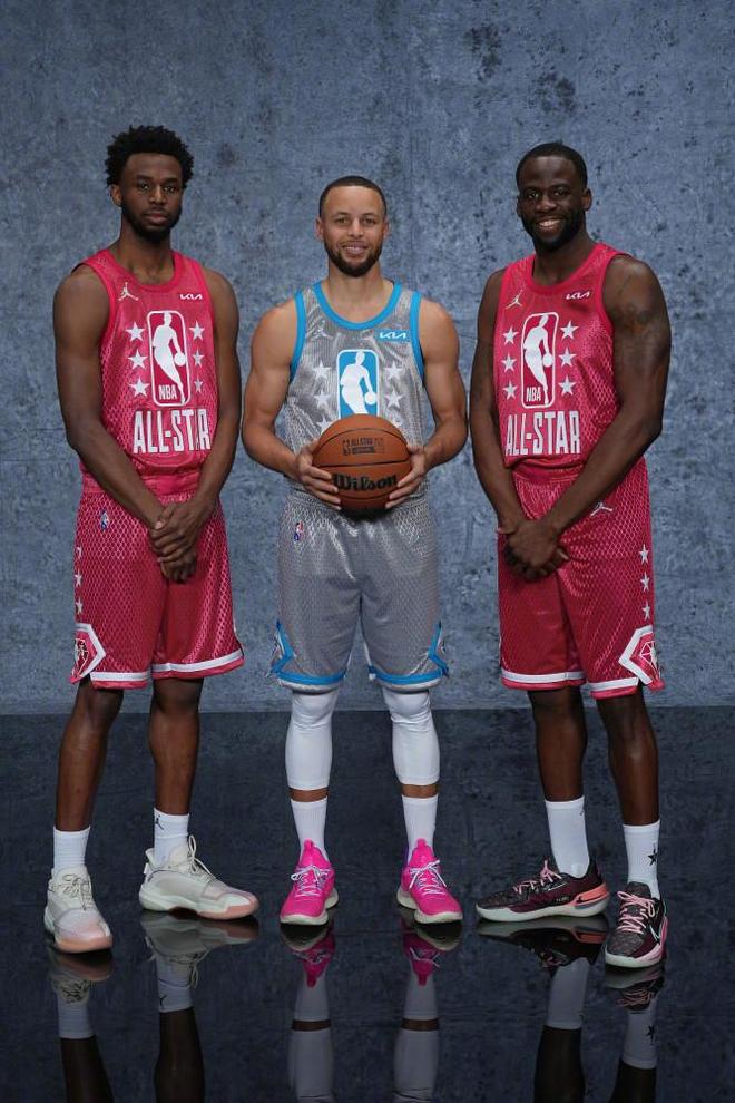 苏超创全国多个标志性第一次：央视转播、启用VAR、名哨执法（苏超实现多项全国里程碑首创：央视转播、引入VAR、名哨执法）