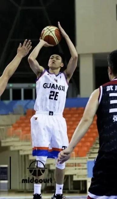 博主：国安队将休假两天，之后备战与麦克阿瑟的比赛（博主称国安放假两日，随后备战对阵麦克阿瑟）