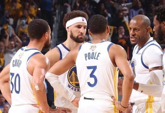 皇马战术转型阵痛！惨遭马竞5-2血洗 阿隆索理念遭遇现实困境（皇马战术变革阵痛期：5-2惨负马竞，阿隆索理念遭遇现实考验）